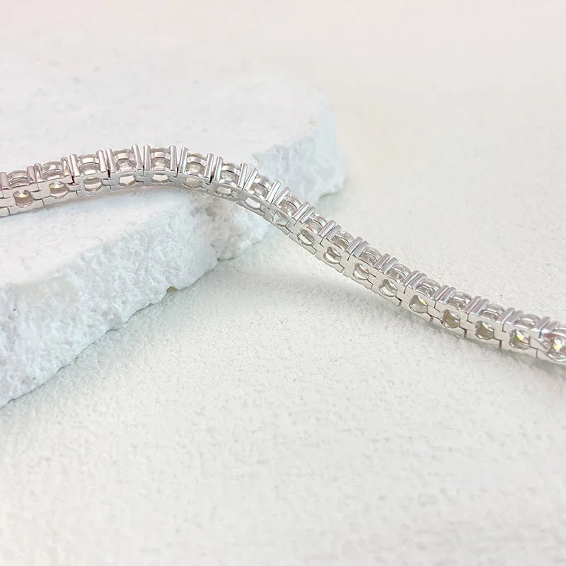 TRENDZ 3 / 4 / 5 mm Moissanite Tennis Bracelet