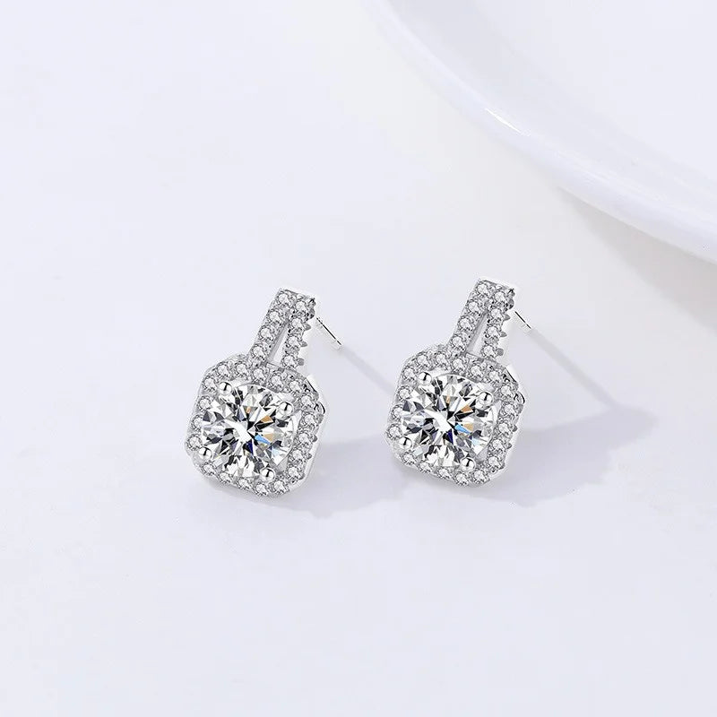 TRENDZ Classic White Moissanite 1ct Square Earrings