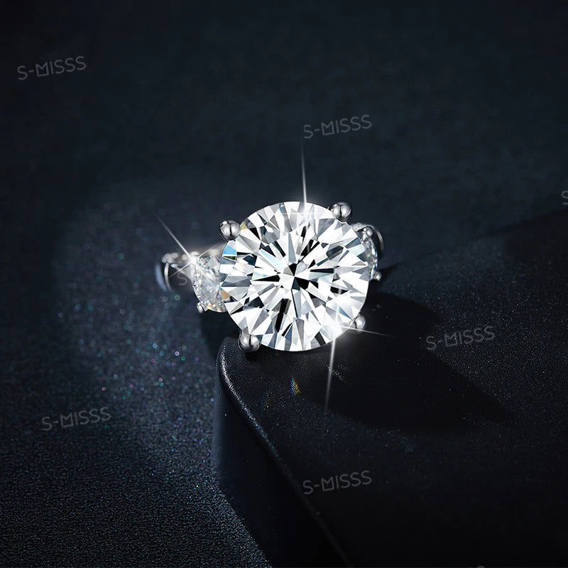 TRENDZ 8 Carat Moissanite Ring S925 Sterling Silver