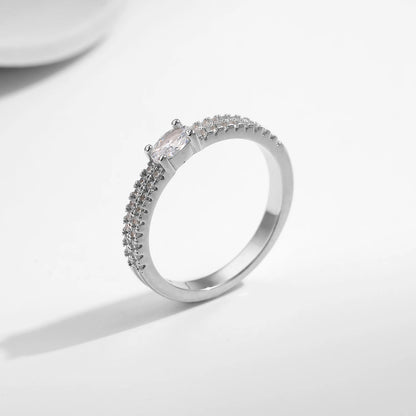 TRENDZ 925 Sterling Silver Sparkle Oval Zircon Ring