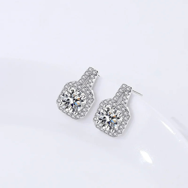 TRENDZ Classic White Moissanite 1ct Square Earrings