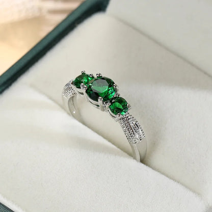 TRENDZ Vintage Green Zircon Ring