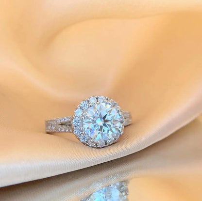 TRENDZ 2ct Moissanite Engagement Ring