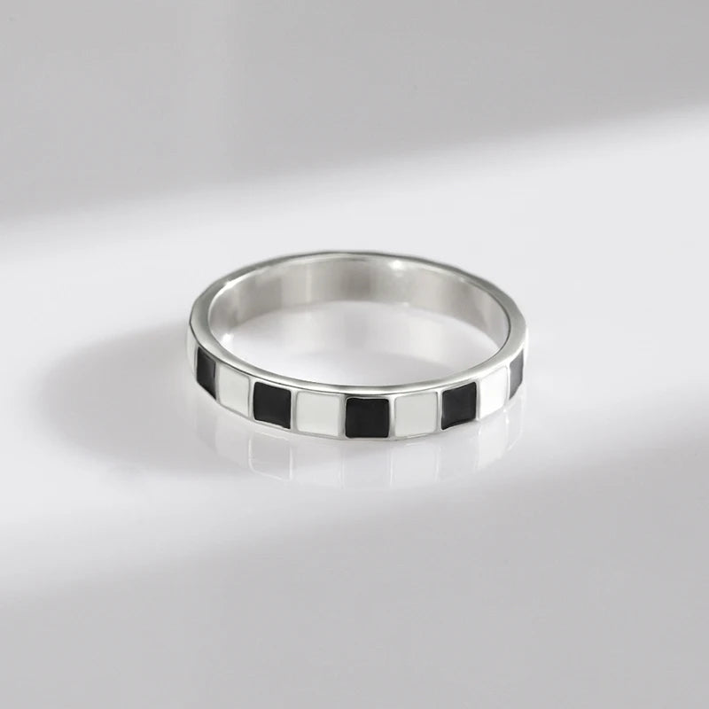 TRENDZ 925 Sterling Silver Black & White Enamel Ring