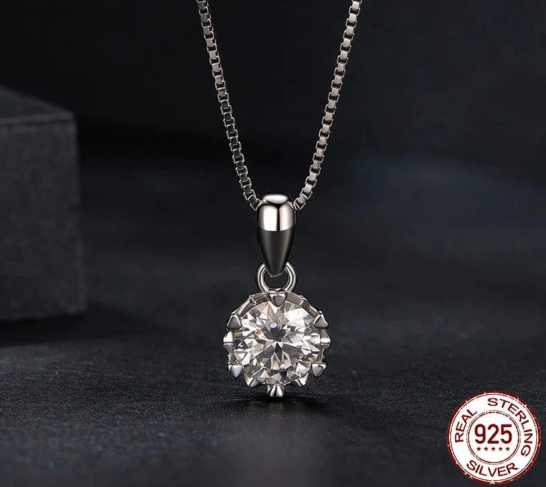 TRENDZ 1 Carat D Color Moissanite Pendant